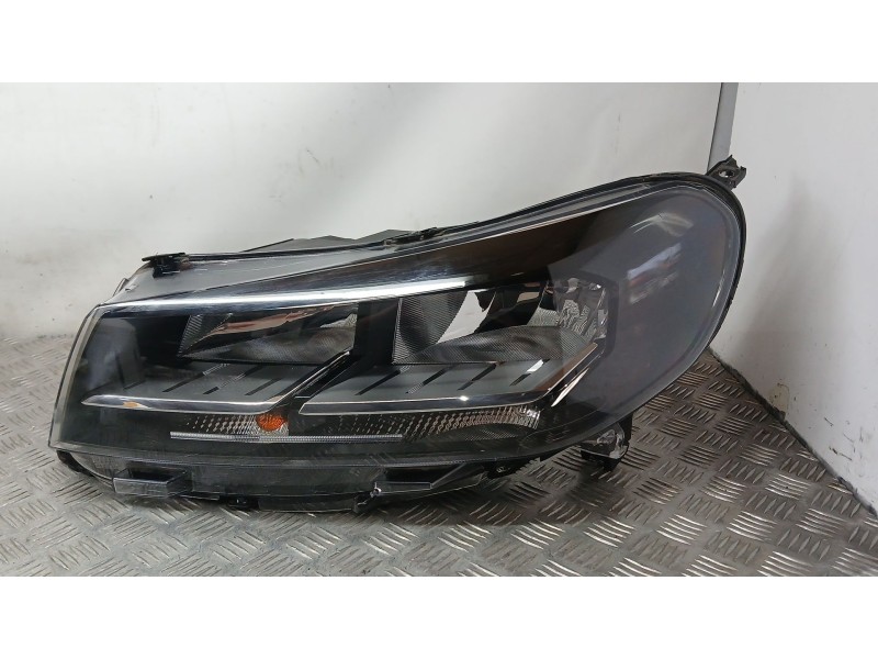 Recambio de faro izquierdo para peugeot expert furgoneta (v_) 1.5 bluehdi 120 referencia OEM IAM 9847198380 67651215 PATA ROTA