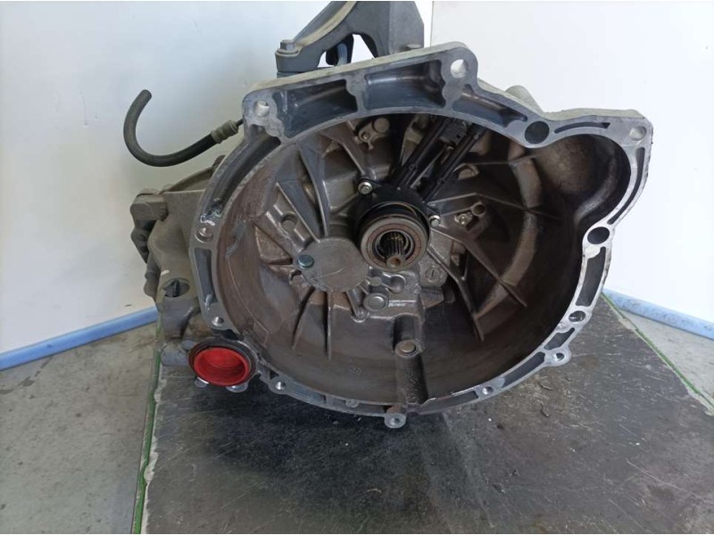 Recambio de caja cambios para ford fiesta (ccn) trend referencia OEM IAM 8A6R7002JG 290413 5VELOCIDADES