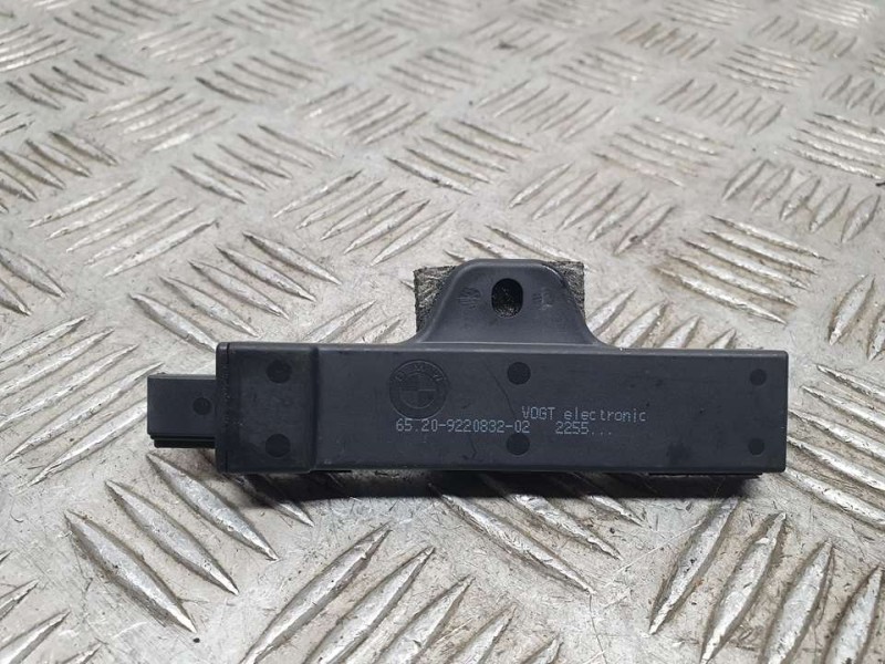 Recambio de modulo electronico para bmw i8 (i12) i8 pure impulse referencia OEM IAM 922083202  