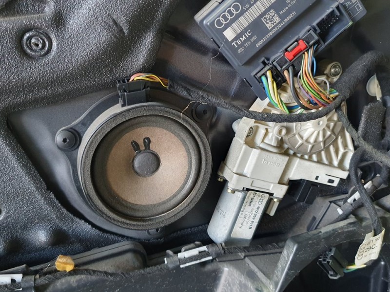 Recambio de elevalunas delantero izquierdo para audi a6 berlina (4f2) 3.2 fsi referencia OEM IAM   ELECTRICO