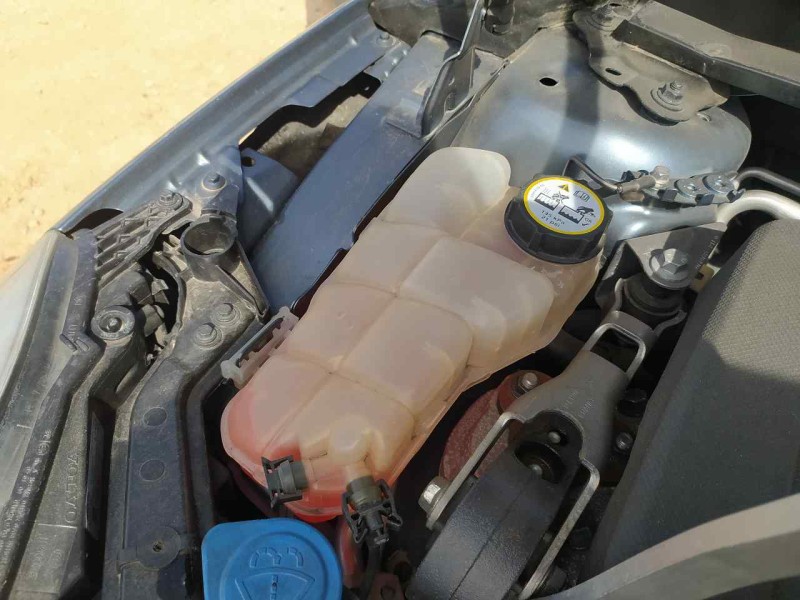 Recambio de deposito expansion para volvo v40 hatchback (525) d3 referencia OEM IAM 31338764  