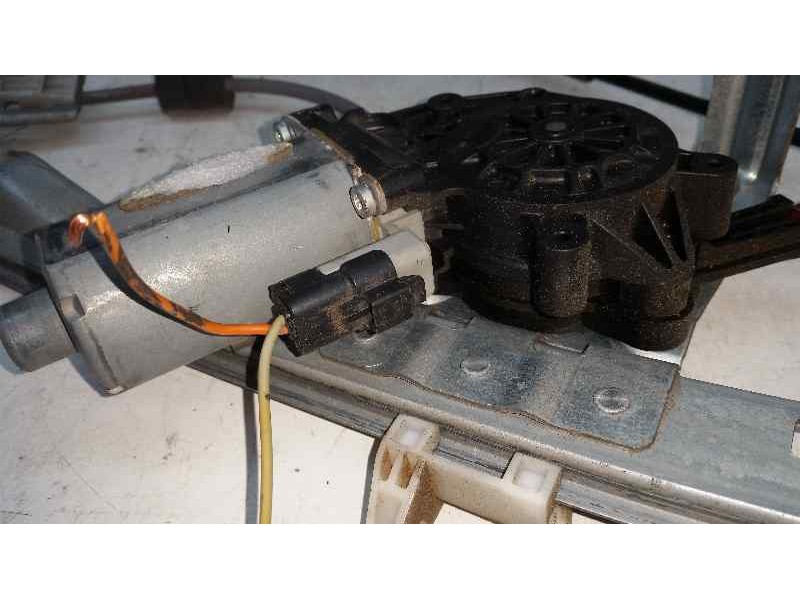 Recambio de elevalunas delantero izquierdo para peugeot 206 4-trg. xt referencia OEM IAM  2 PINS ELECTRICO