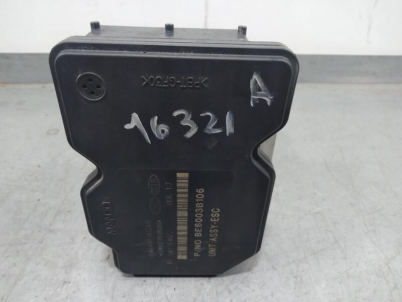 Recambio de abs para hyundai ix35 sle 2wd referencia OEM IAM 589202Y350  Mando