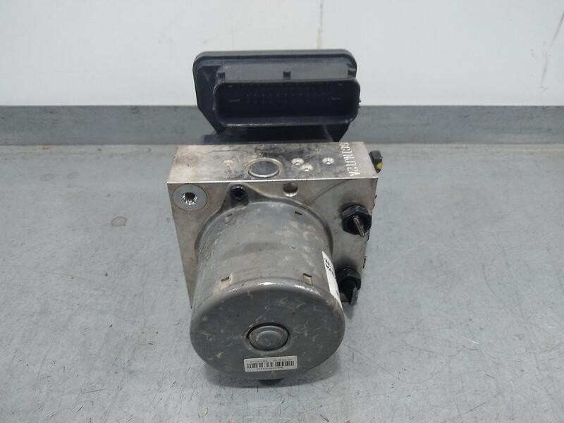 Recambio de abs para hyundai ix35 sle 2wd referencia OEM IAM 589202Y350  Mando