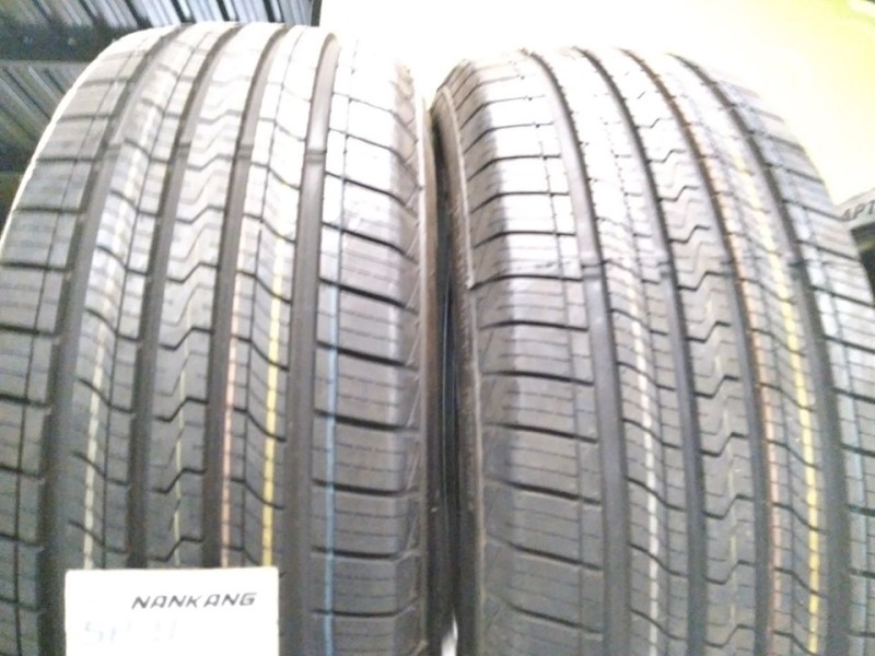 Recambio de neumatico pareja para neumaticos nuevos - referencia OEM IAM 2356018107V 235/60/18/107V NANKANG
