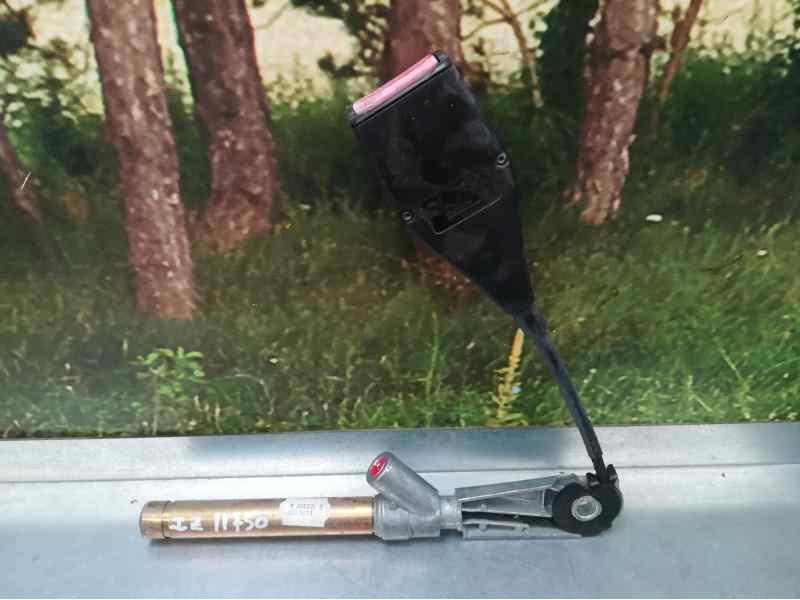 Recambio de pretensor airbag izquierdo para renault scenic ii confort expression referencia OEM IAM G128302A 4404136 