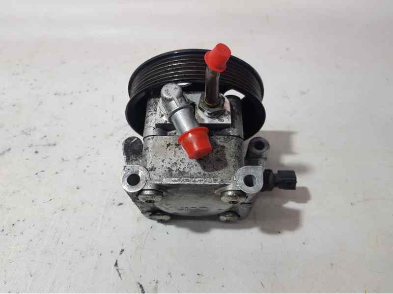 Recambio de bomba direccion para ford focus berlina (cak) ghia referencia OEM IAM 413A696A  