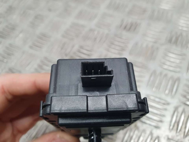 Recambio de modulo electronico para bmw i8 (i12) i8 pure impulse referencia OEM IAM 939784601 A2C94289401 CONTINENTAL