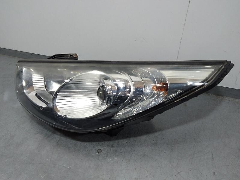 Recambio de faro izquierdo para hyundai ix35 sle 2wd referencia OEM IAM 921012Y000  