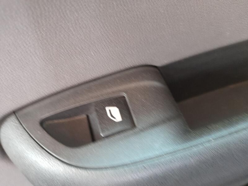 Recambio de mando elevalunas trasero derecho para opel crossland x / crossland (p17, p2qo) 1.2 (75) referencia OEM IAM 96762292 