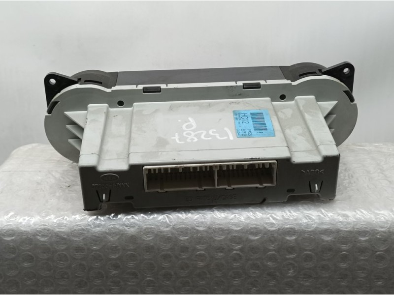 Recambio de mando climatizador para kia cee´d active referencia OEM IAM 972501H302  