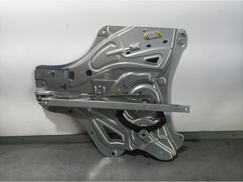 Recambio de elevalunas delantero derecho para hyundai ix35 classic 2wd referencia OEM IAM 824802Y000  ELECTRICO 2 PINS