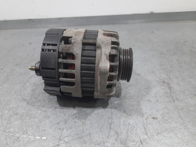 Recambio de alternador para hyundai getz (tb) 1.1 referencia OEM IAM 3730002550 VALEO TA000A55601
