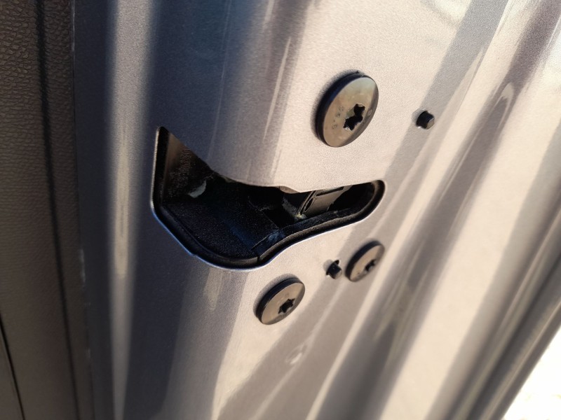 Recambio de cerradura puerta delantera derecha para peugeot 308 ii (lb_, lp_, lw_, lh_, l3_) 1.6 hdi 100 referencia OEM IAM 9810