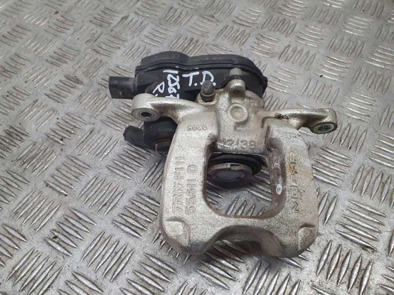 Recambio de pinza freno trasera derecha para fiat 500 x (334) urban referencia OEM IAM 32353471C  