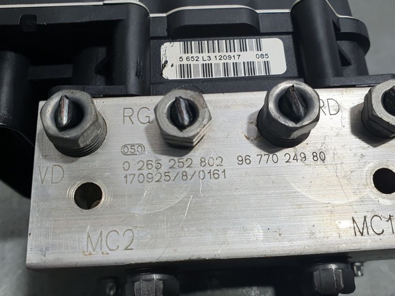 Recambio de abs para citroën c4 lim. live referencia OEM IAM 9677024980 0265252802 BOSCH