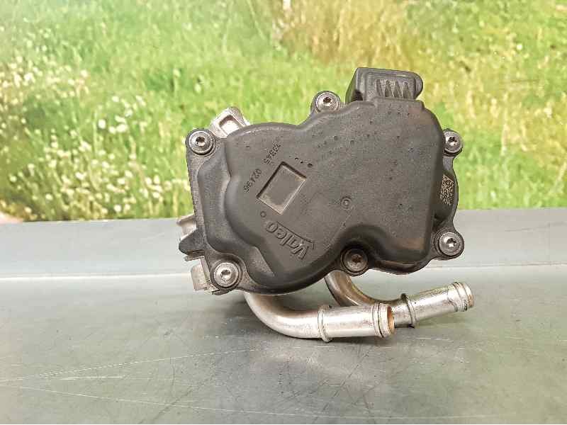 Recambio de caja mariposa para volkswagen caddy ocio 2.0 tdi referencia OEM IAM 04L128059  VALEO