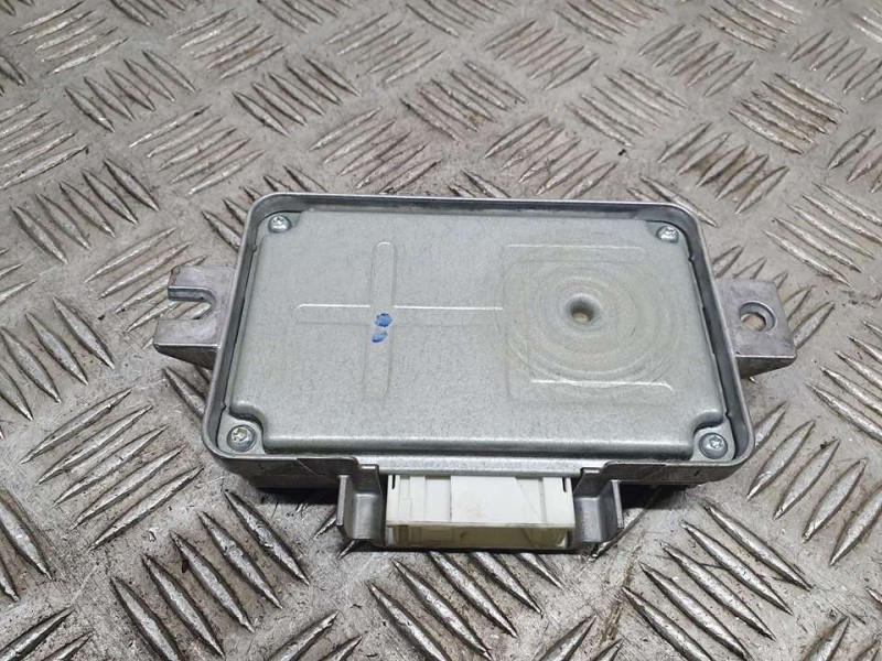 Recambio de modulo electronico para bmw i8 (i12) i8 pure impulse referencia OEM IAM 686093601 25750011CA 