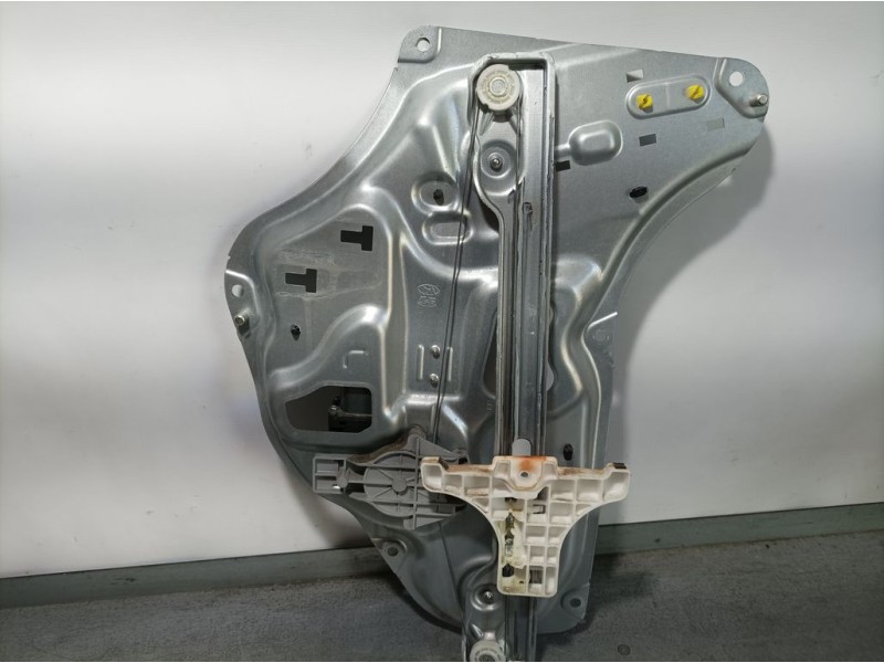 Recambio de elevalunas trasero derecho para hyundai ix35 classic 2wd referencia OEM IAM 834802Y010  ELECTRICO 2 PINS