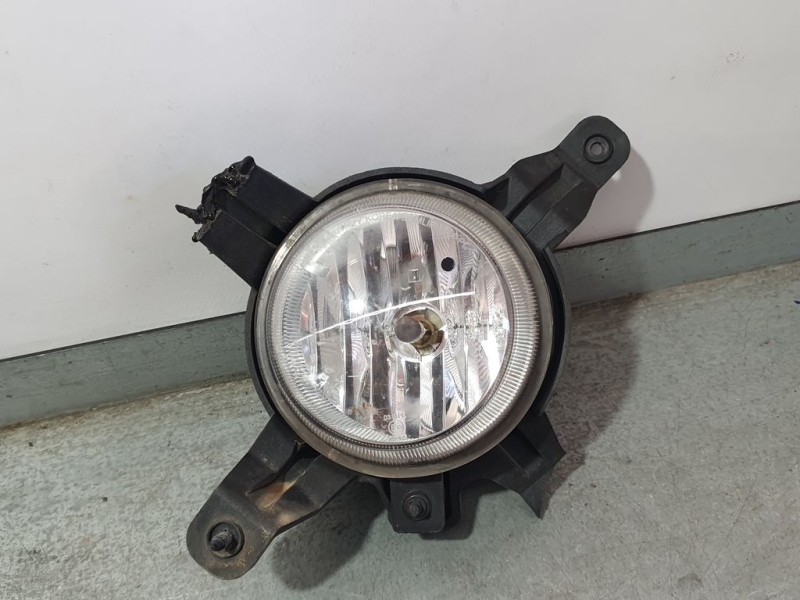 Recambio de faro antiniebla izquierdo para hyundai ix35 classic 2wd referencia OEM IAM 922012Y000  2 PATAS ROTAS