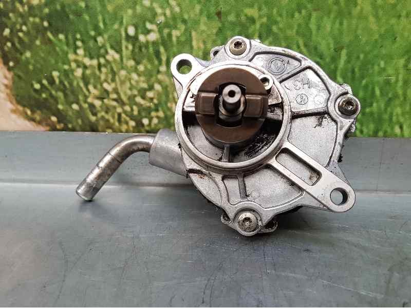 Recambio de depresor freno / bomba vacio para mercedes-benz clase c (w203) berlina 2.7 cdi 20v cat referencia OEM IAM A611230006