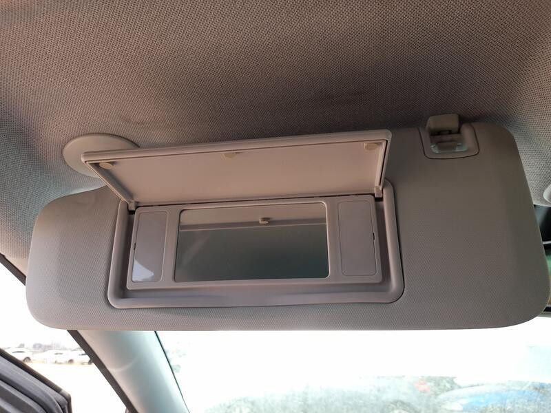 Recambio de parasol izquierdo para opel crossland x / crossland (p17, p2qo) 1.2 (75) referencia OEM IAM YQ005552TI  