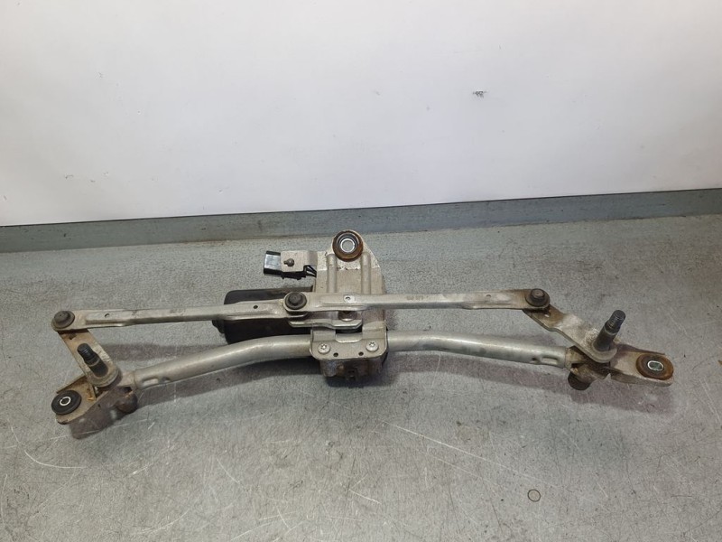 Recambio de motor limpia delantero para hyundai ix35 classic 2wd referencia OEM IAM 981102S000  