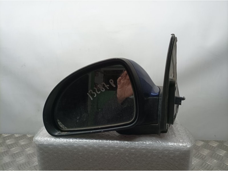 Recambio de retrovisor izquierdo para kia cee´d active referencia OEM IAM   ELECTRICO 5 PINS ROZADO