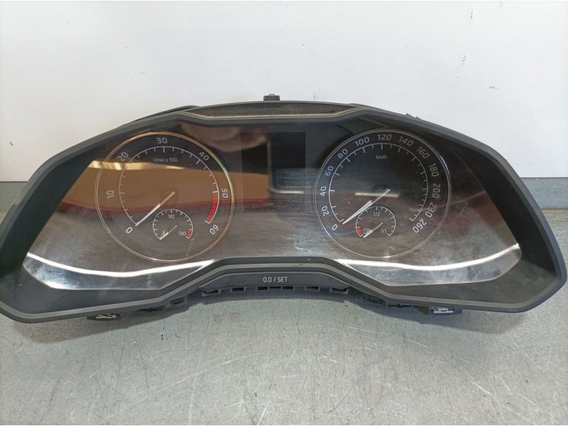 Recambio de cuadro instrumentos para skoda superb (3v3) active referencia OEM IAM 3V0920741B A2C1233150001 CONTINENTAL