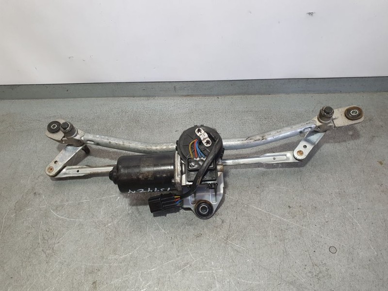 Recambio de motor limpia delantero para hyundai ix35 classic 2wd referencia OEM IAM 981102S000  