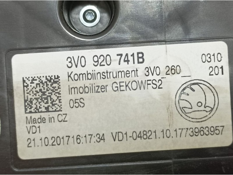 Recambio de cuadro instrumentos para skoda superb (3v3) active referencia OEM IAM 3V0920741B A2C1233150001 CONTINENTAL