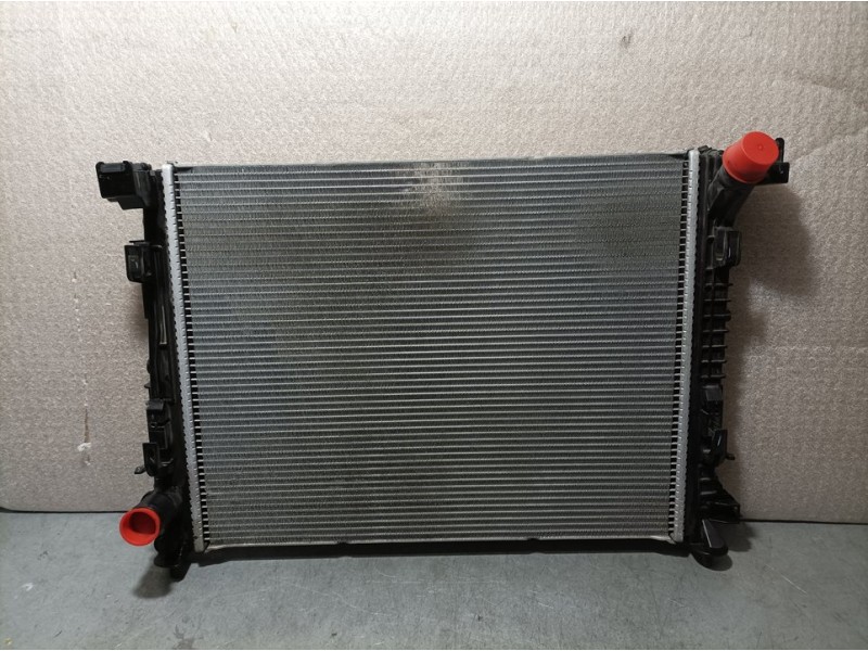 Recambio de radiador agua para dacia sandero stepway referencia OEM IAM 214107347R T79967C VALEO