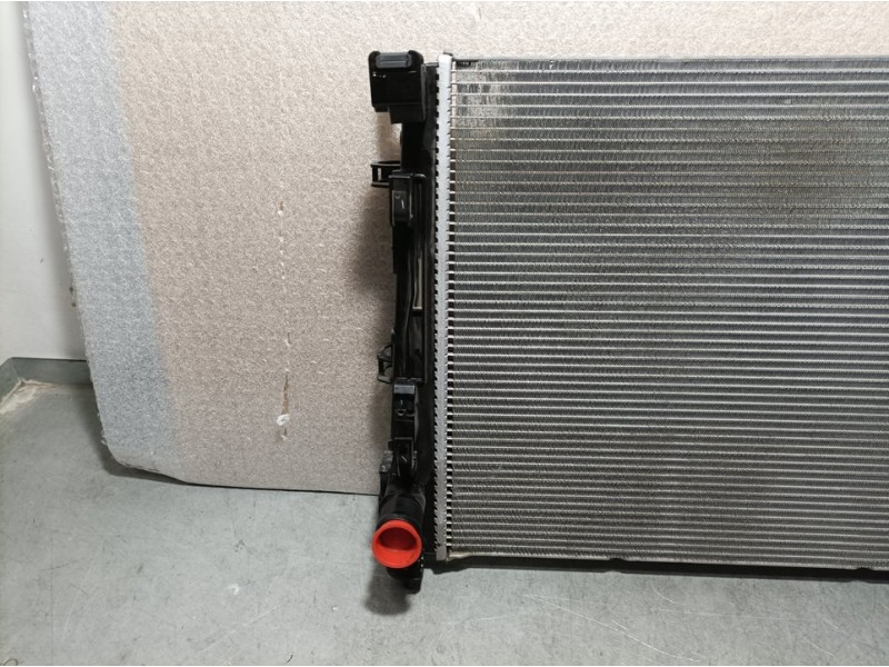 Recambio de radiador agua para dacia sandero stepway referencia OEM IAM 214107347R T79967C VALEO