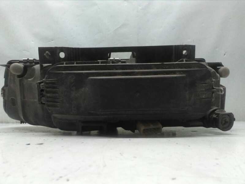 Recambio de faro derecho para citroën xantia berlina referencia OEM IAM   