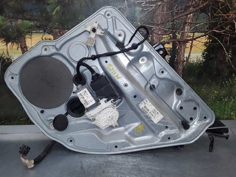 Recambio de elevalunas trasero derecho para volkswagen golf iv berlina (1j1) advance referencia OEM IAM   