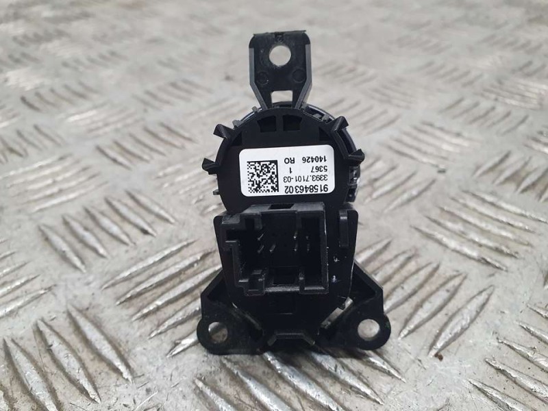 Recambio de boton start/stop para bmw i8 (i12) i8 pure impulse referencia OEM IAM 915846302  