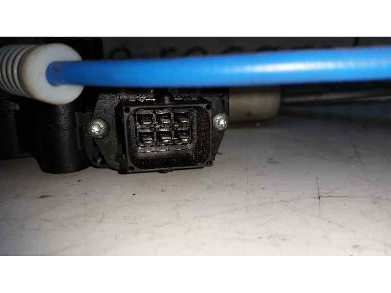 Recambio de elevalunas delantero derecho para opel corsa d catch me referencia OEM IAM  6 PINS ELECTRICO