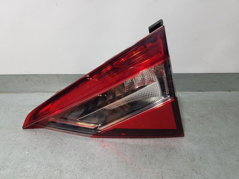 Recambio de piloto trasero derecho para skoda superb (3v3) active referencia OEM IAM   INTERIOR