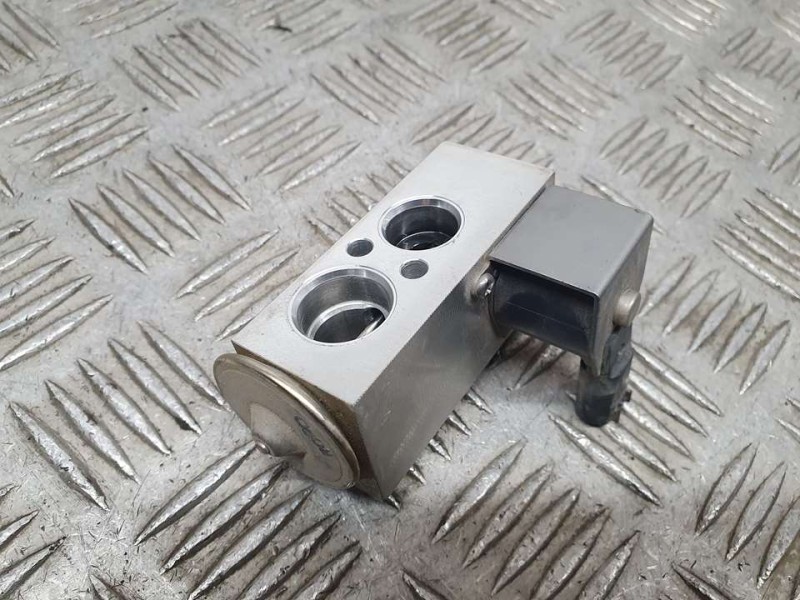 Recambio de valvula expansion para bmw i8 (i12) i8 pure impulse referencia OEM IAM 928728302 19864710 VÁLVULA DE EXPANSIÓN DEL A
