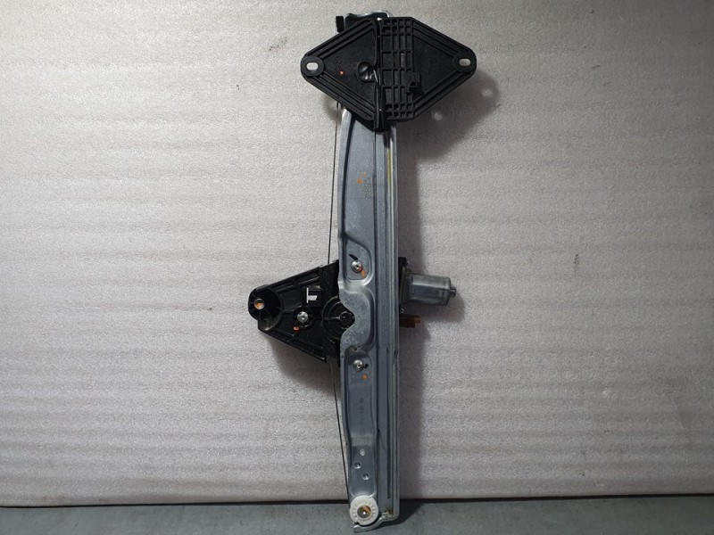 Recambio de elevalunas delantero izquierdo para dacia sandero stepway referencia OEM IAM 807217352R  ELECTRICO 2 PINES