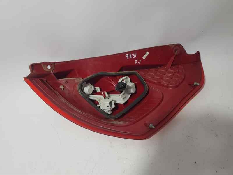 Recambio de piloto trasero izquierdo para ford fiesta (cb1) ghia referencia OEM IAM 8AC113405A  