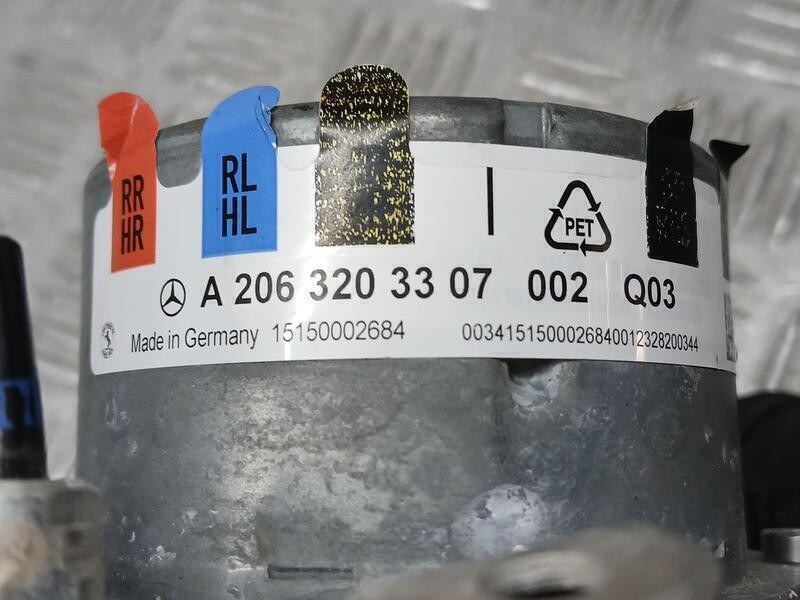 Recambio de bomba suspension para mercedes-benz clase c (w206) c 300 de (206.208) referencia OEM IAM A2063203307 TAPA TOCADA CON