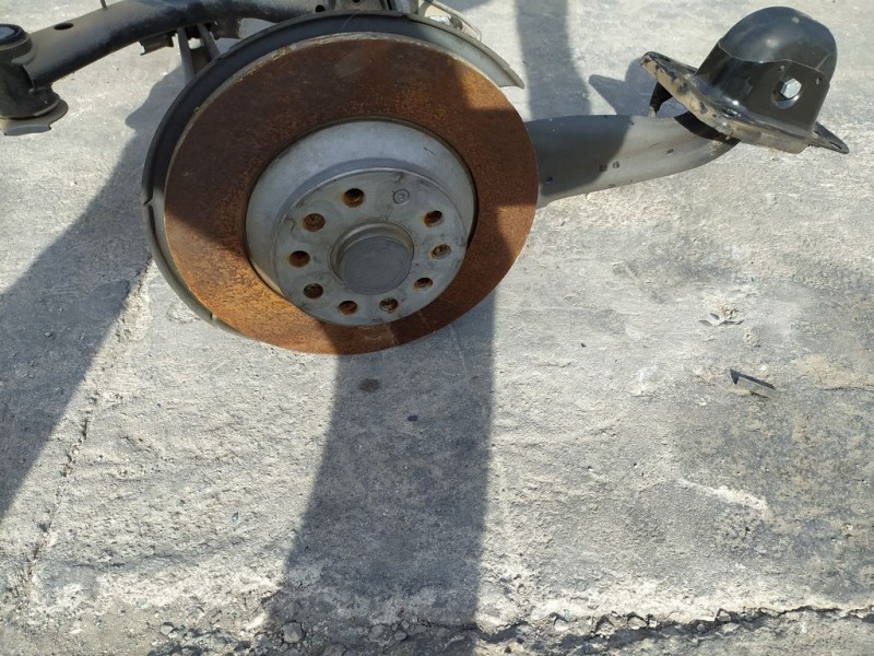 Recambio de puente trasero para skoda superb (3v3) active referencia OEM IAM   5 TORNILLOS