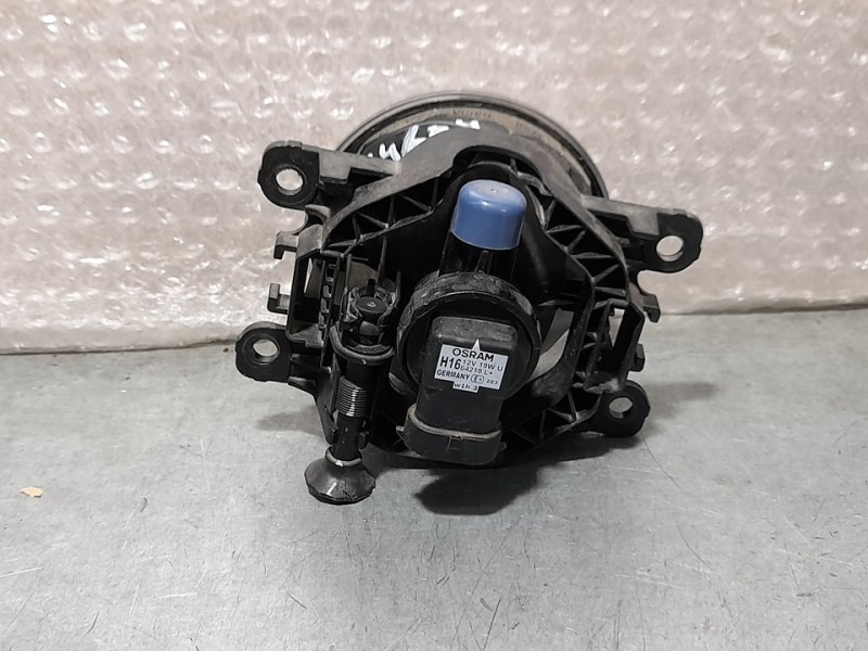 Recambio de faro antiniebla izquierdo para dacia sandero stepway referencia OEM IAM 261500097R  