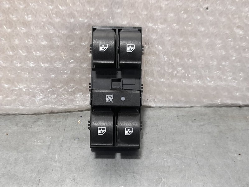 Recambio de mando elevalunas delantero izquierdo para fiat tipo ii (357) berlina mirror referencia OEM IAM 07356323520  