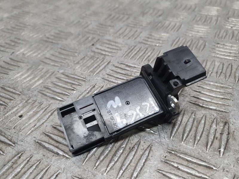 Recambio de caudalimetro para opel karl edition referencia OEM IAM 23144941 AFH70M115 