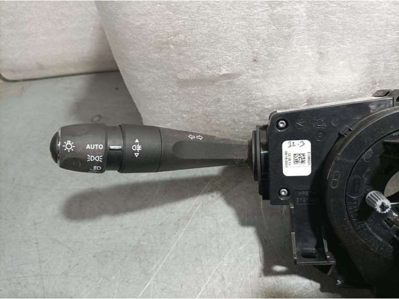 Recambio de mando luces y limpia para peugeot 308 gt referencia OEM IAM 98313019ZD02 E198234 VALEO