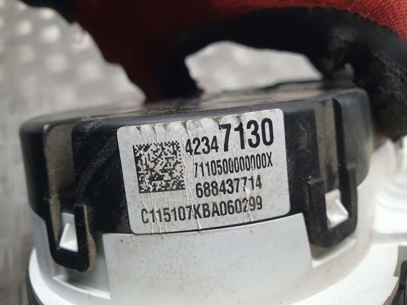 Recambio de cuadro instrumentos para opel karl edition referencia OEM IAM 42347130 688437714 