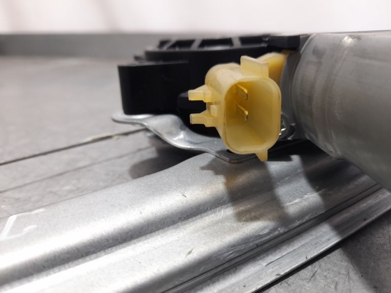 Recambio de elevalunas delantero derecho para opel karl edition referencia OEM IAM   ELECTRICO 2 PINES