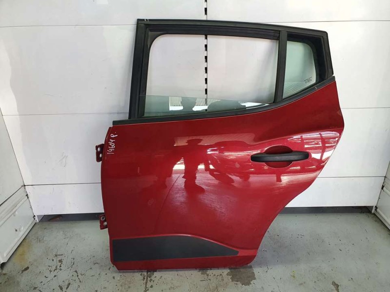 Recambio de puerta trasera izquierda para dacia sandero stepway referencia OEM IAM 821016131R  